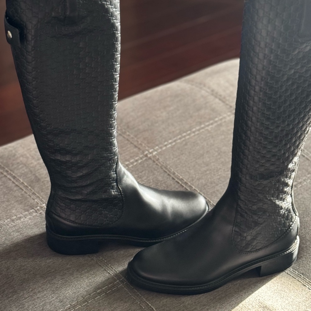 Gucci Women’s Black Leather Riding Boots